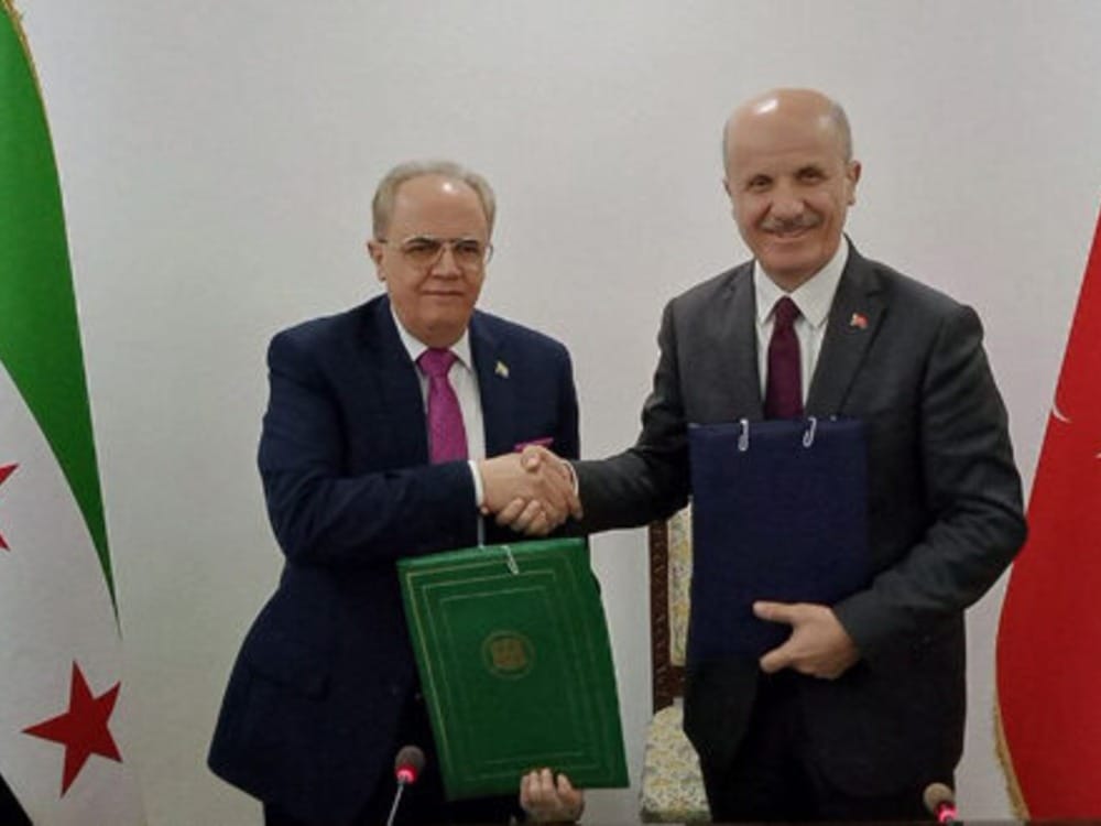 لتعزيز تطوير التعليم ..وزير التعليم العالي يوقع اتفاقية تعاون مع نظيره التركي