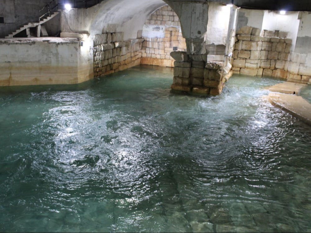 مدير مياه دمشق وريفها يؤكد: لا جفاف في نبع الفيجة وخطة طارئة لمواجهة النقص