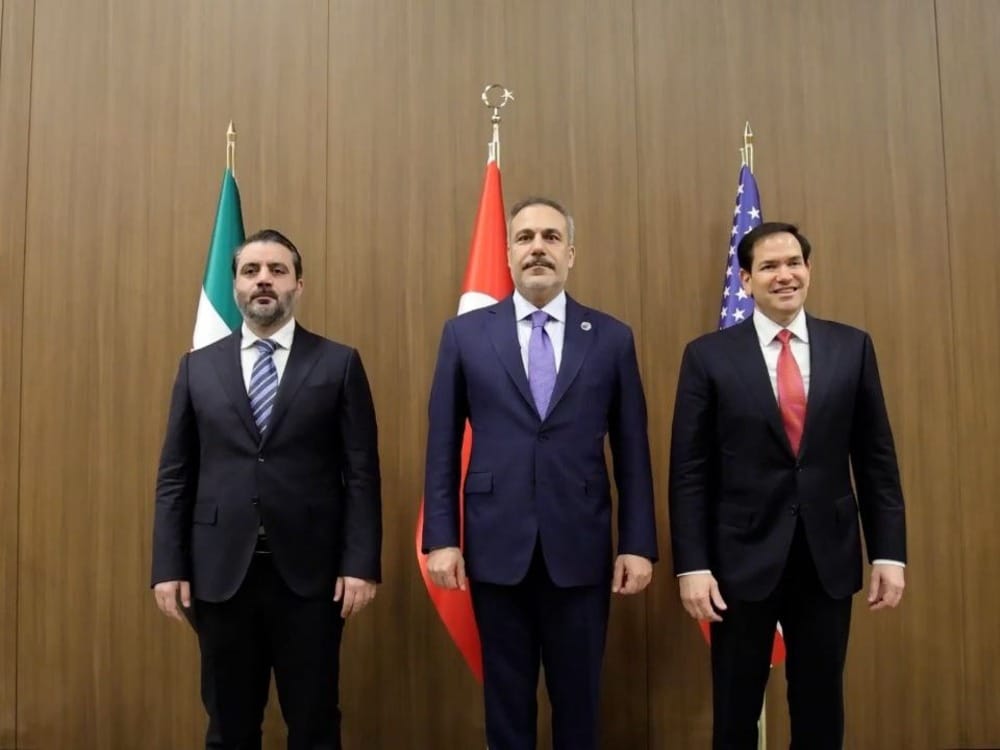 انطلاق أعمال الاجتماع السوري الأمريكي التركي في أنطاليا