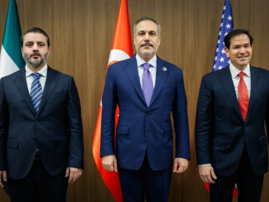 الخارجية التركية: اجتماع أنطاليا الثلاثي بشأن سوريا كان صادقاً وبنّاء
