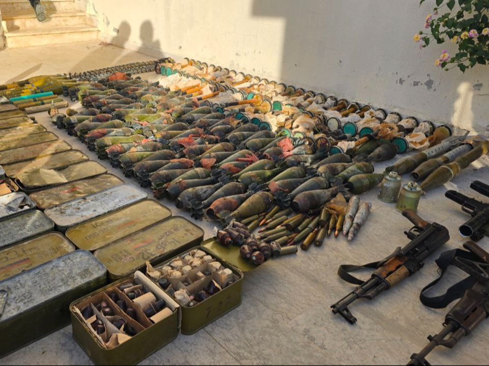 الثاني خلال أيام.. مديرية أمن اللاذقية تضبط مستودع قذائف صاروخية