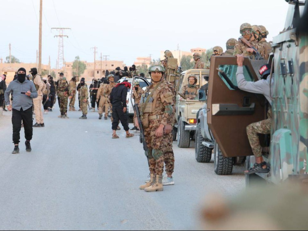 استهدفت تجار السلاح والمخدرات.. إطلاق حملة أمنية شرقي دير الزور