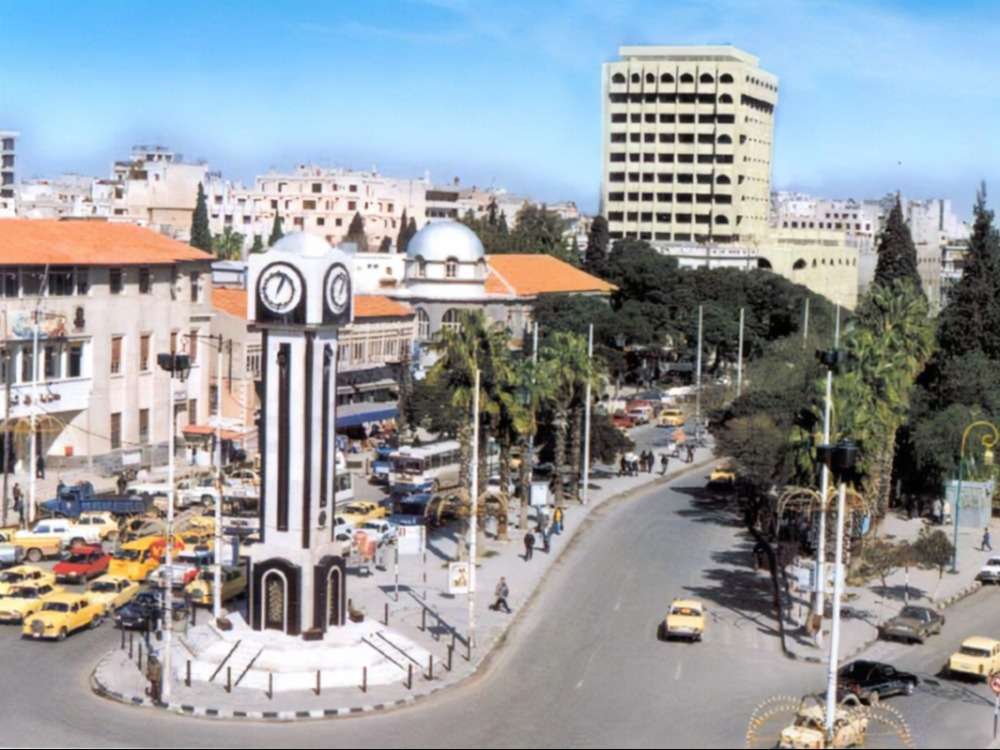 أجواء حارة ومستقرة حتى نهاية الأسبوع مع فرص لهطول الأمطار بداية الأسبوع المقبل