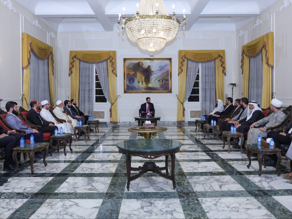 الرئيس الشرع ومشايخ حلب