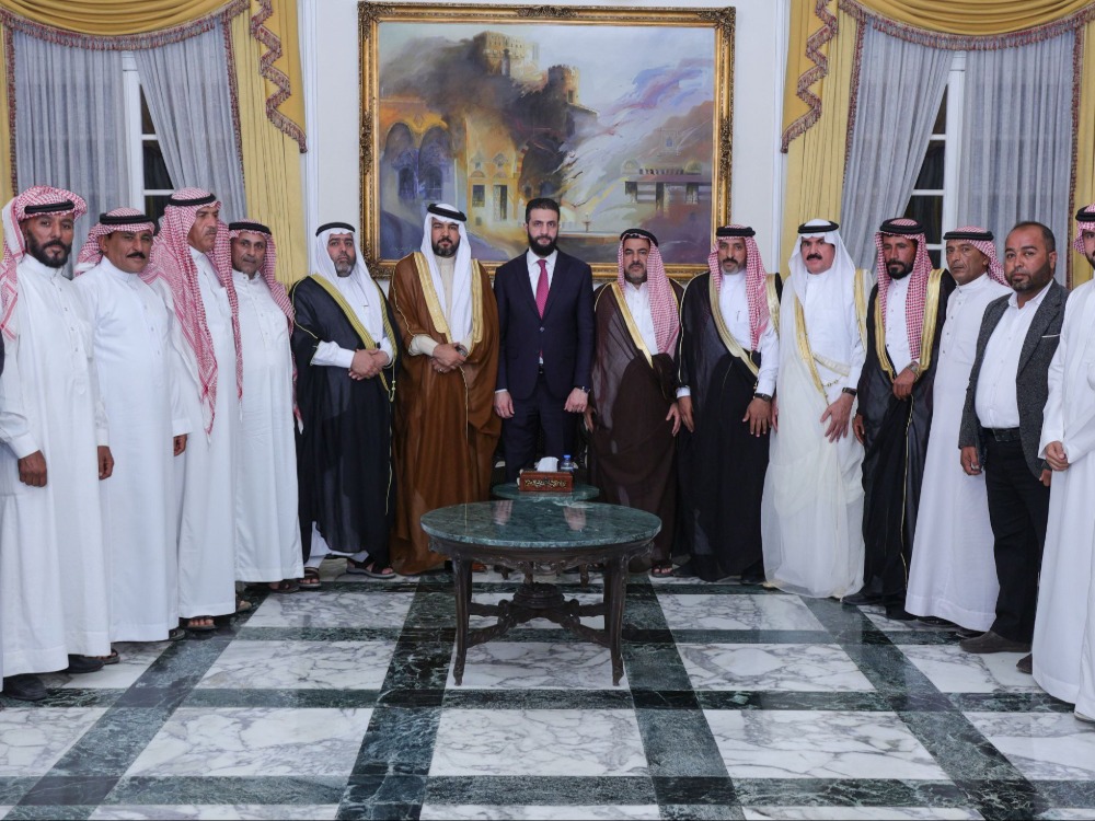 الرئيس الشرع يلتقي وجهاء العشائر في محافظة حلب