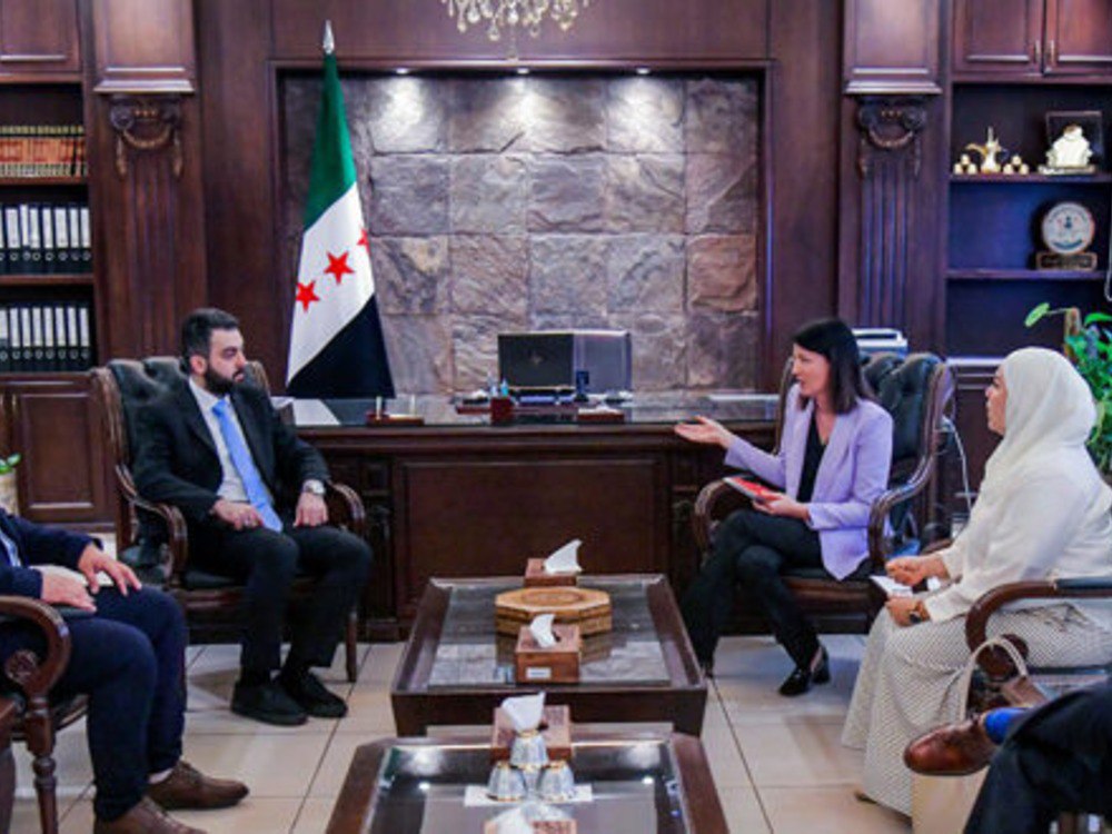 وزير الإدارة المحلية والبيئة المهندس محمد عنجراني