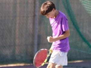 "محمد سليم" يتأهل إلى نصف نهائي بطولة الاتحاد الآسيوي للتنس للناشئين