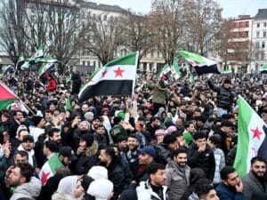 وقفة احتجاجية للجالية السورية في ألمانيا تندّد بالعدوان الإسرائيلي واستمرار العقوبات