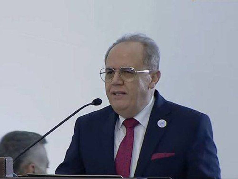 وزير التعليم العالي يلتقي مع مدير مكتب اليونسكو الإقليمي