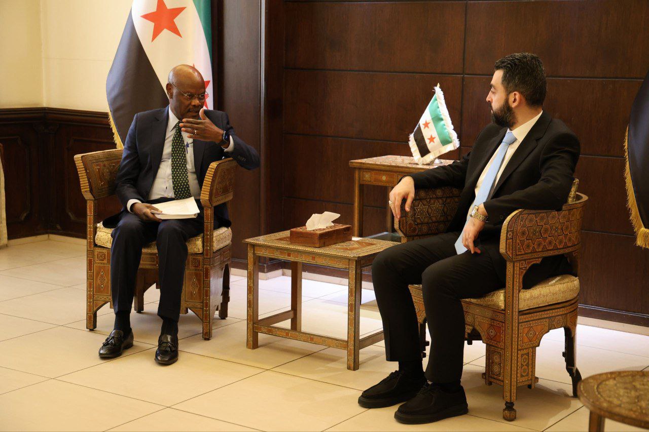 في لقاء مع وزير الإدارة المحلية.. الأمم المتحدة تؤكد دعم المجتمع الدولي للشعب السوري