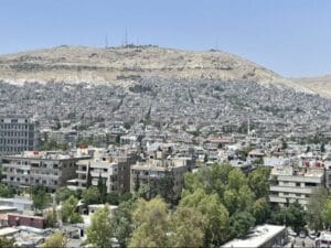 انخفاض درجات الحرارة وتوقعات بكتلة هوائية حارة قادمة