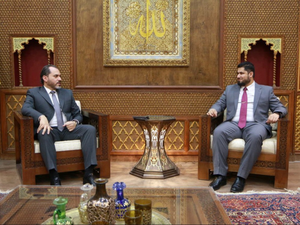 وزير السياحة ومحافظ إدلب يبحثان إنشاء منتجعات وفنادق جديدة في المحافظة