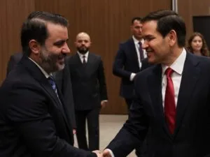 روبيو: واشنطن ستصدر إعفاءات أولية من العقوبات المفروضة على سوريا