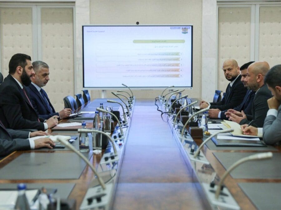 رئيس الجمهورية يبحث مع وزير الطوارئ والكوارث خطط الوزارة وتشريعاتها