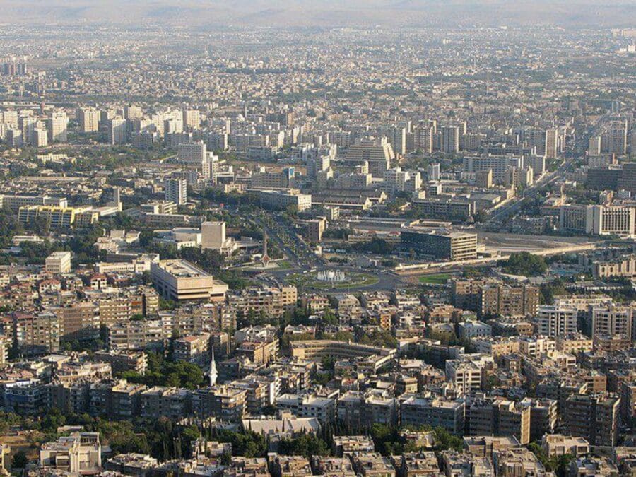 تحذير من تقلّبات جوية مع رياح شديدة وارتفاع درجات الحرارة في البلاد