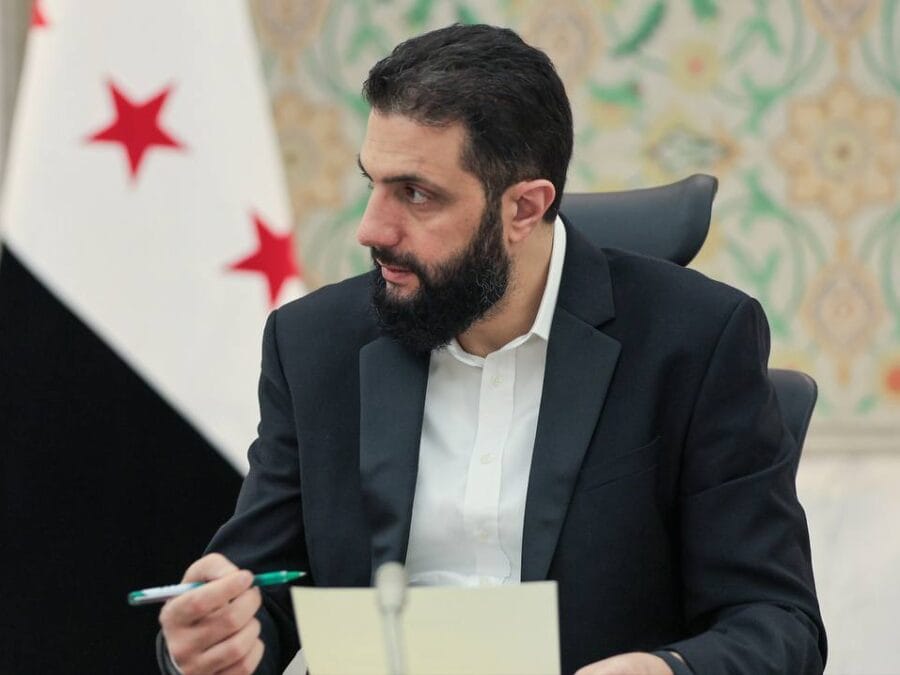 الرئيس الشرع يناقش تعديل قانون الاستثمار لتعزيز بيئة الأعمال