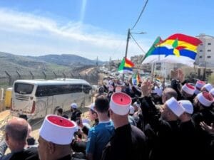 تحقيق لـBBC يكشف عن شبكات خارجية تُغذّي الطائفية وتبث الكراهية في سوريا