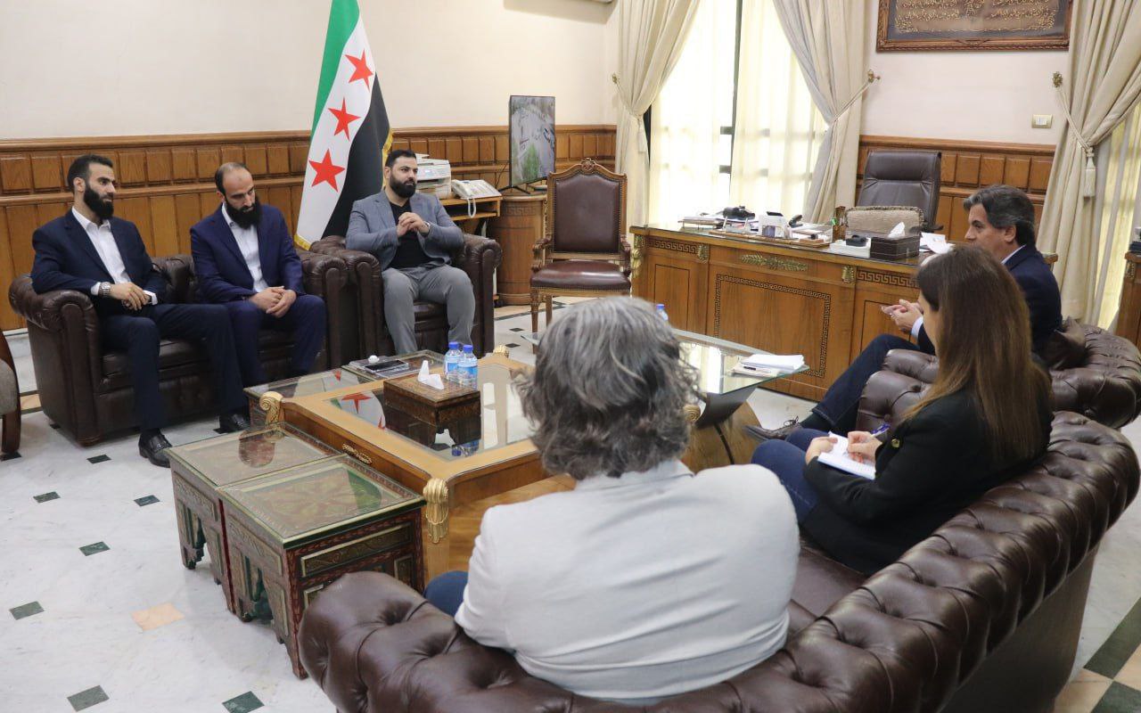 محافظ طرطوس يبحث مع السفير الإيطالي تعزيز التعاون الاقتصادي