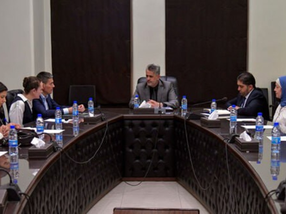 معاون وزير الصحة الدكتور حسين الخطيب111