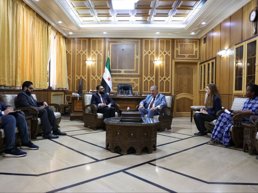 وزير العدل يلتقي وفداً من البنك الدولي