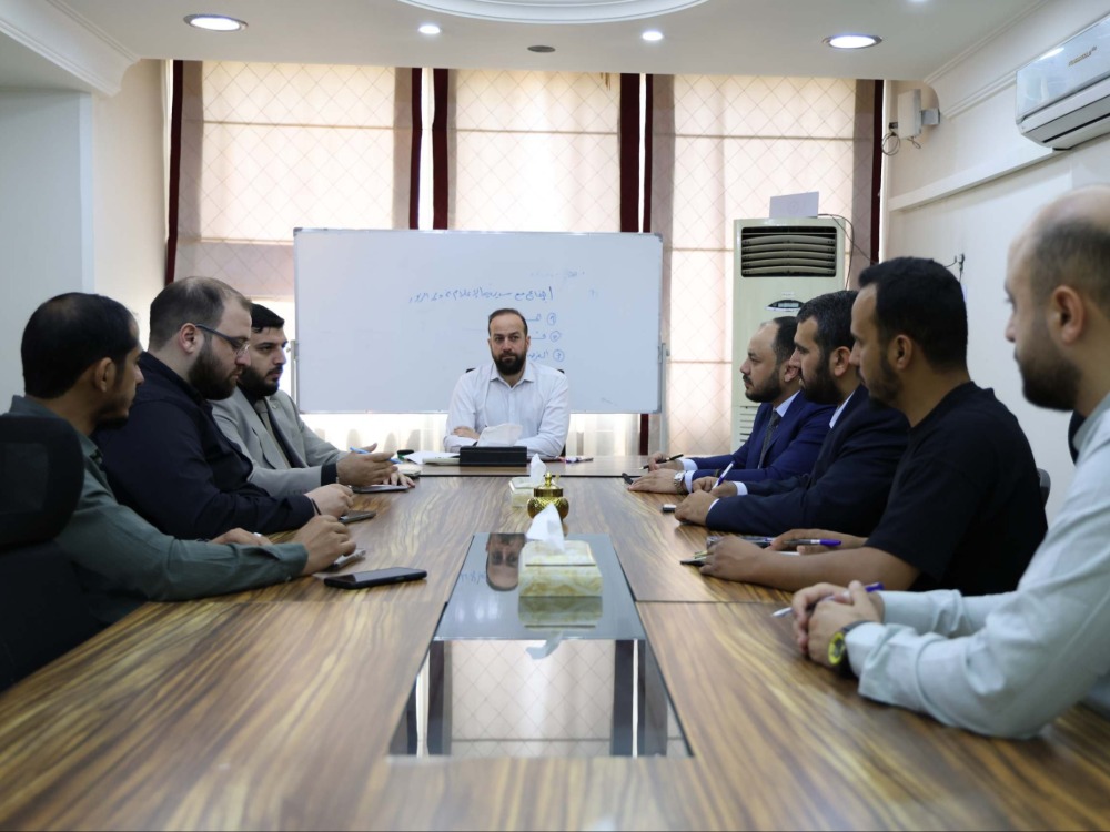 وزير الإعلام في اجتماع مع مديرية الإلام في دير الزور