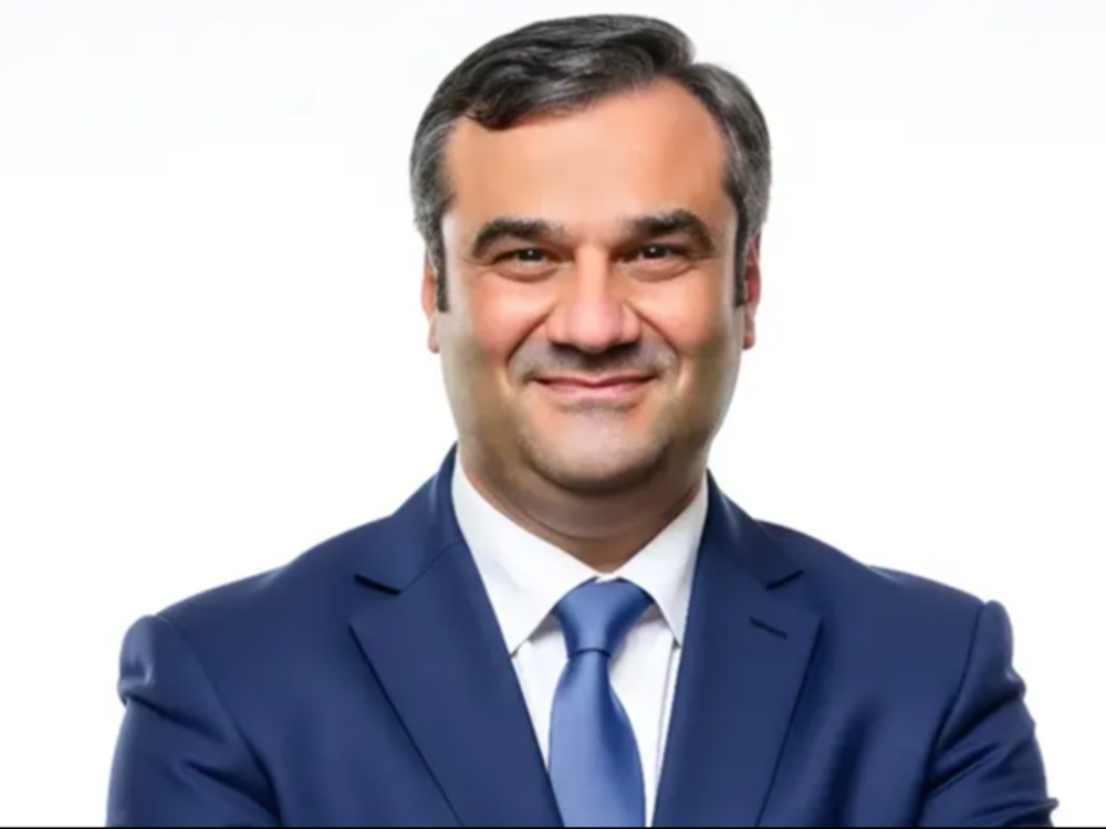 حاكم مصرف سوريا المركزي: ربط سوريا بنظام "سويفت" خلال أسابيع وخارطة طريق لإصلاح شامل للقطاع المالي