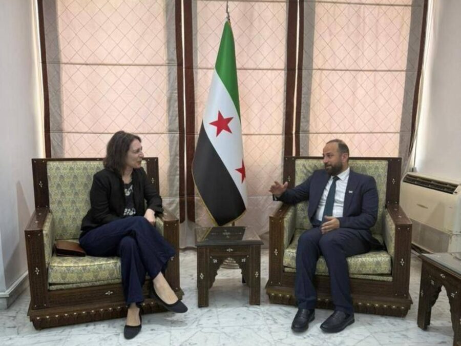 وزير الإعلام يبحث مع ممثلة بريطانيا الخاصة سبل مواجهة التضليل الإعلامي