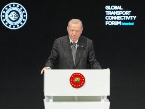 أردوغان: الإمكانات الجيوسياسية ستتحول إلى ميزة اقتصادية شاملة تعود بالنفع على المنطقة