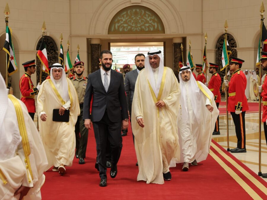 الرئيس أحمد الشرع يصل الكويت