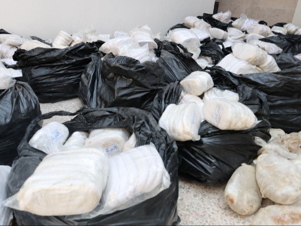 القبض على شخصين يحملان الجنسية اللبنانية بعد تورطهما بترويج وتهريب المخدرات في سوريا