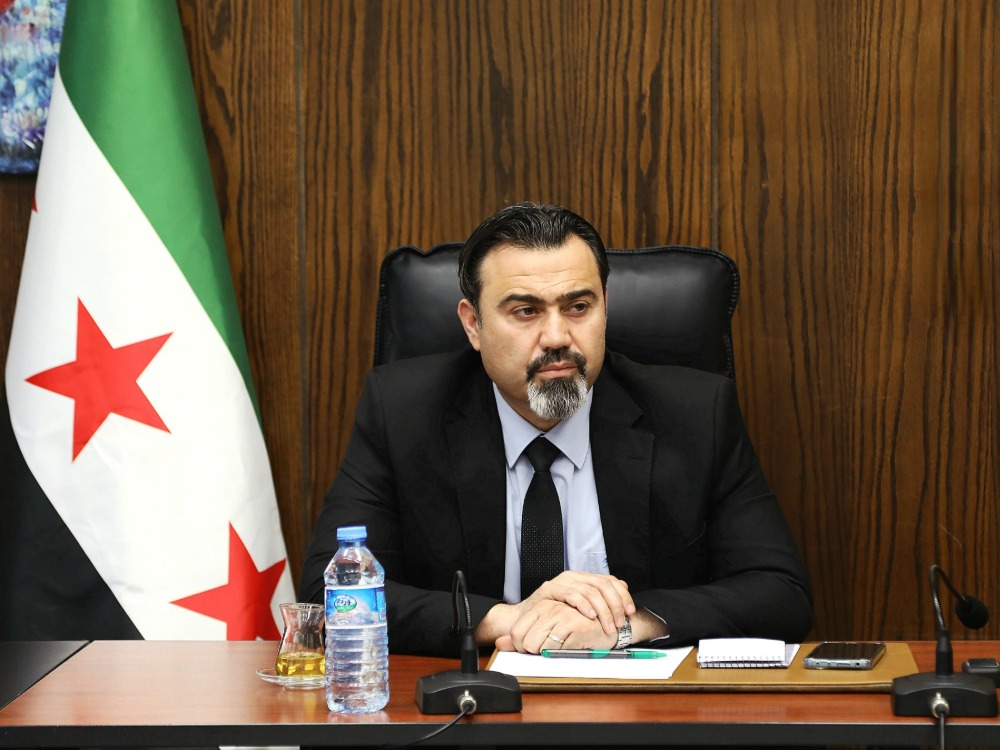 وزير التربية يتفقد مراكز امتحانية في الدويلعة ويؤكد استمرار الامتحانات رغم التفجير