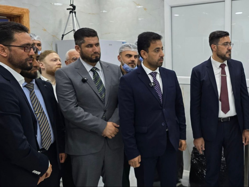 وزير الصحة يفتتح مركز “النور” التخصصي لأمراض العيون وجراحتها في باب الهوى بإدلب