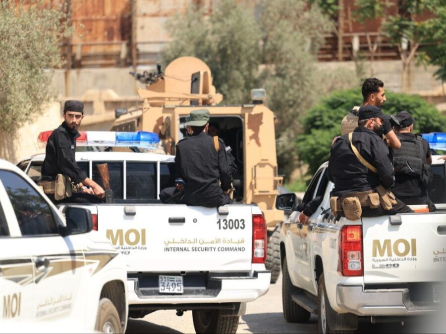 عناصر من وزارة الداخلية