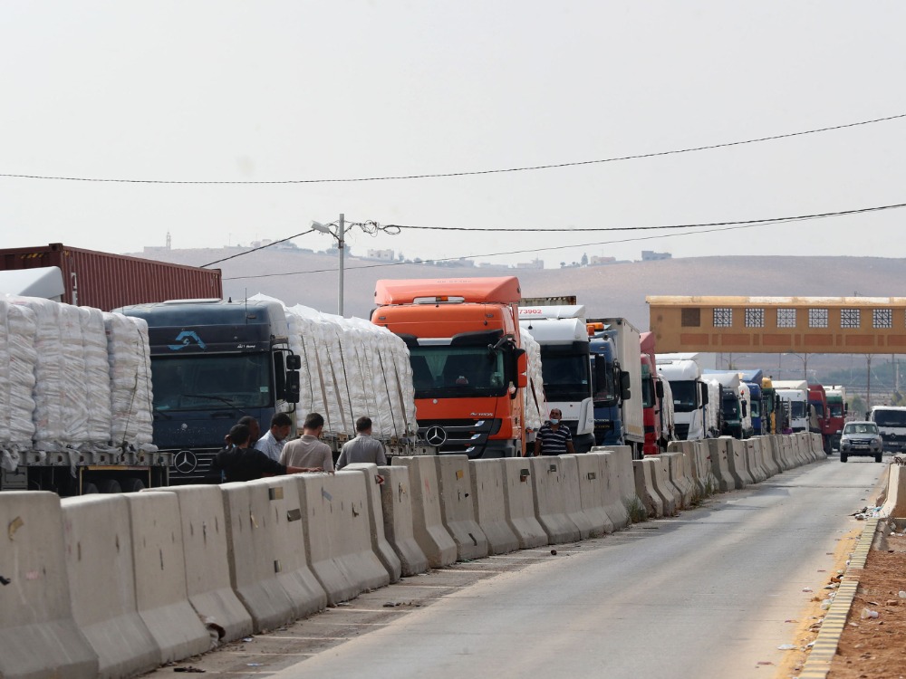 سوريا والأردن تتفقان على إلغاء ضريبة الديزل على الحافلات في كلا الاتجاهين