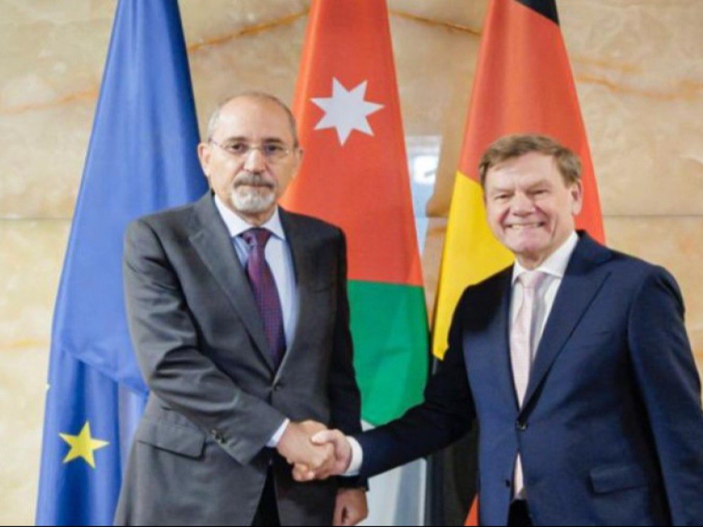 وزير الخارجية الأردنية: الحكومة السورية تعمل على إعادة بناء وطن حر ومستقل