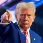 ترامب يهدد بضرب شامل لإيران إذا فشلت مفاوضات الغد