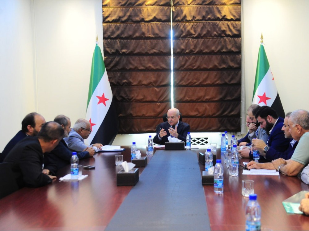 وزارة النقل تدرس تسهيل حركة الشاحنات بين سوريا ولبنان