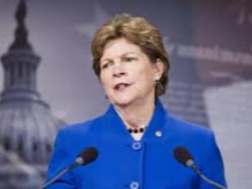 السيناتور الأمريكي جين شاهين