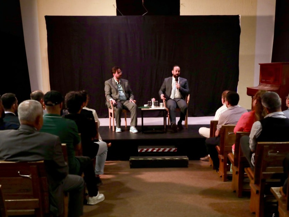 لقاء حواري يجمع وزير الإعلام بأبناء الجالية السورية ببرلين