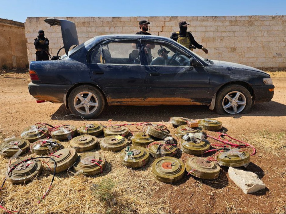 وزارة الدفاع تفكك سيارة مفخخة على طريق كفرنوران بريف حلب