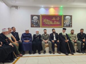 قائد الأمن الداخلي في درعا والسويداء يجتمعان مع مشايخ وأعيان السويداء