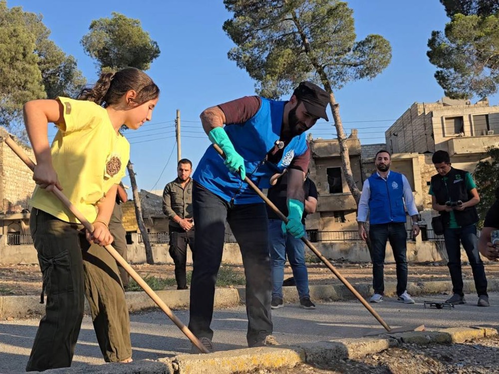 بمشاركة الأهالي.. محافظة حلب تطلق حملة تنظيف في عدّة أحياء