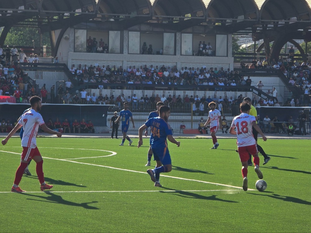 أهلي حلب يتوج بطلاً للدوري الممتاز لكرة القدم بعد فوزه على الكرامة
