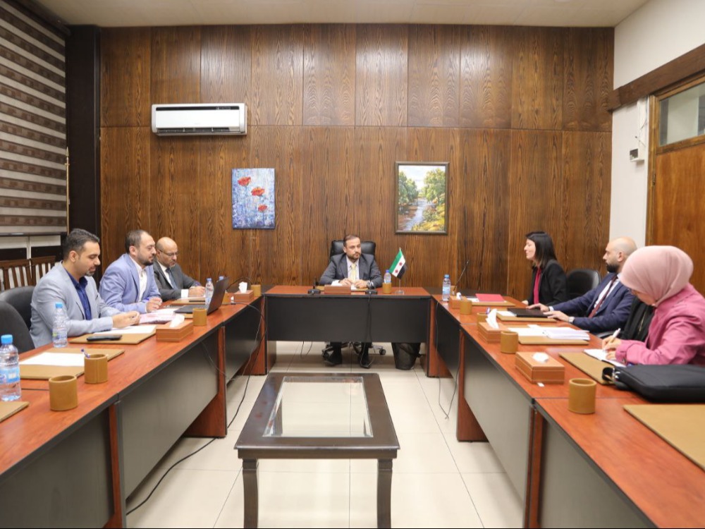 معاون وزير التربية والتعليم للشؤون التربوية يوسف عنان مع رئيسة الوكالة الألمانية للتعاون الدولي