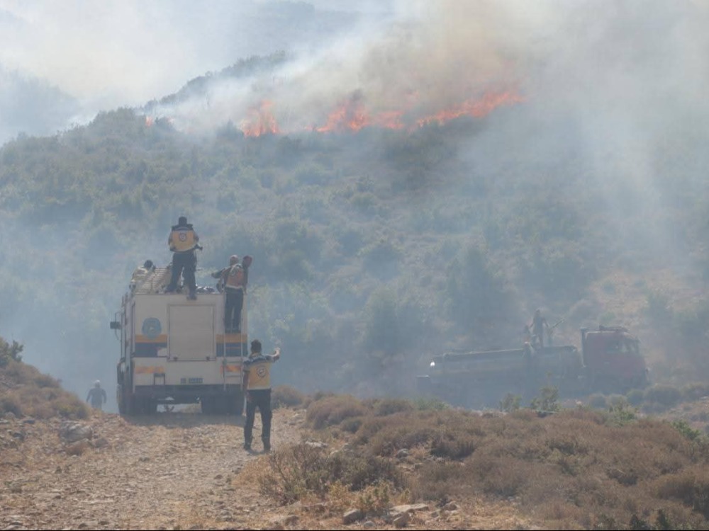 بعثة الاتحاد الأوروبي: الحرائق أدّت إلى نزوح آلاف الأشخاص