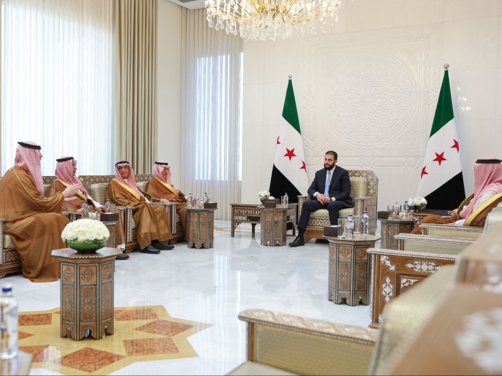 الرئيس الشرع يستقبل وفدا سعوديا لبحث التعاون الاقتصادي