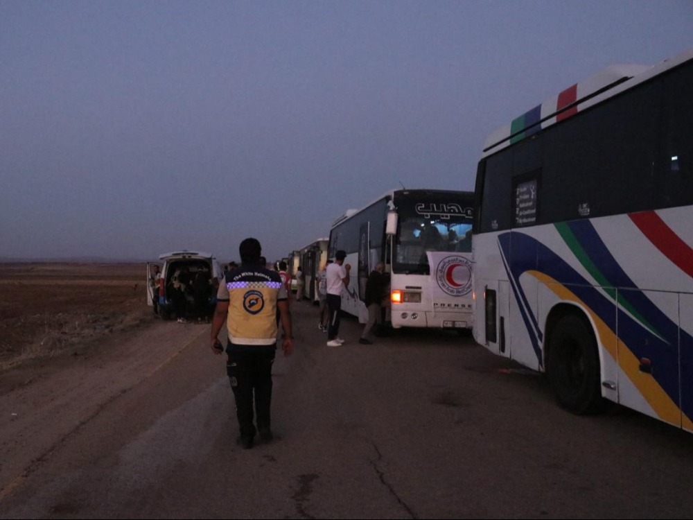 ‏الدفاع المدني: إجلاء المئات من السويداء بينهم أجانب