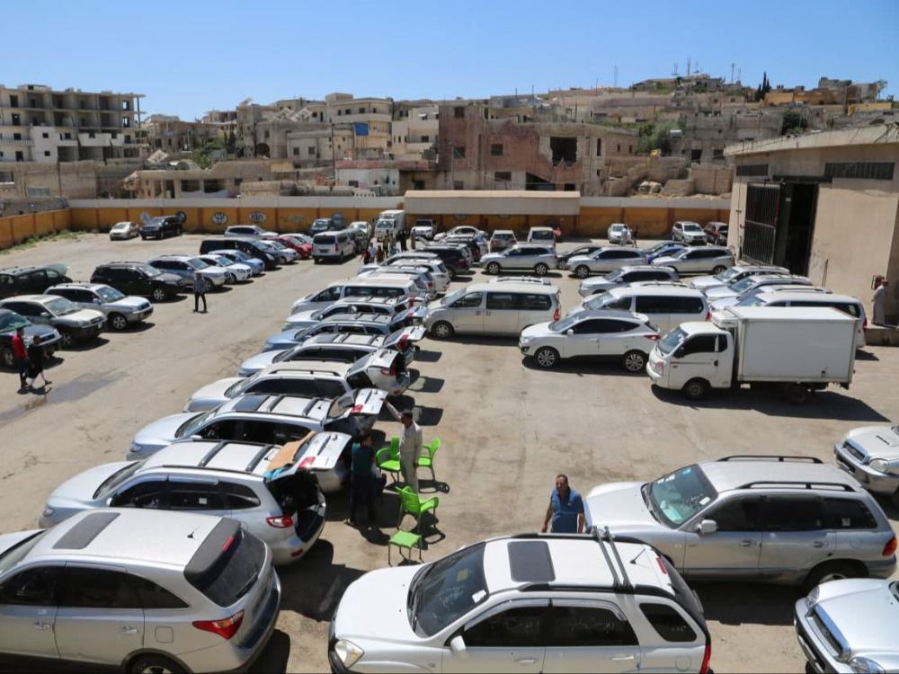 الشؤون الجمركية تُلزم شركات استيراد السيارات بالتسجيل الإلكتروني