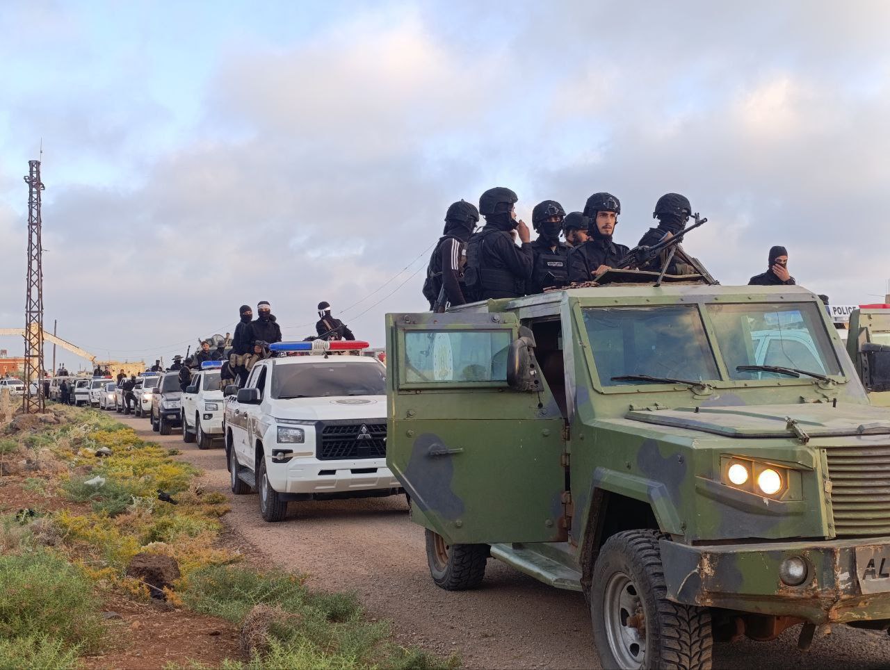 الحكومة تبدأ تطبيق أولى بنود الاتفاق مع وجهاء ومشايخ السويداء