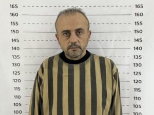 الأمن الداخلي في اللاذقية يعلن القبض على متورط بجرائم حرب في عهد النظام البائد